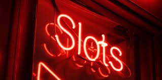 Pengguna mengakses permainan live baccarat pada situs asiabet188 melalui smartphone dengan streaming berkualitas